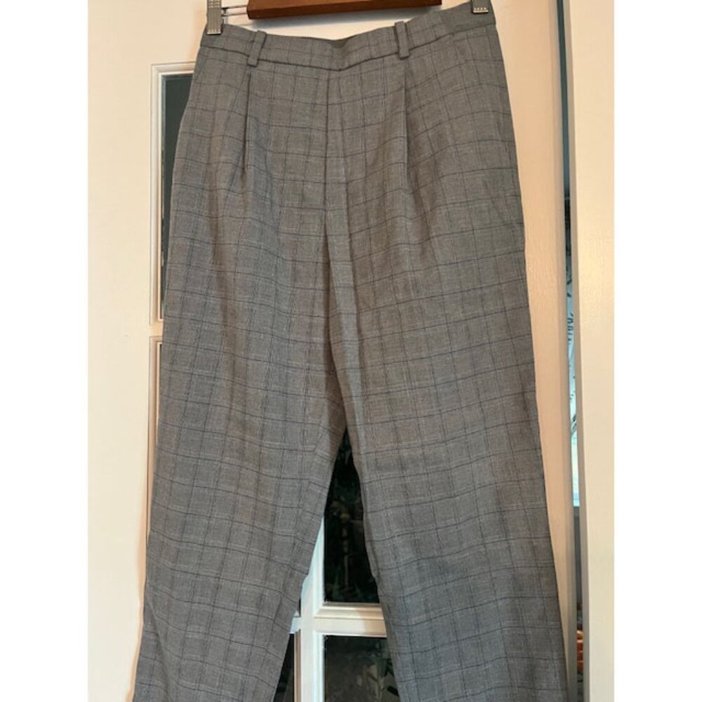 UNIQLO White and Gray Plaid Trousers Size S